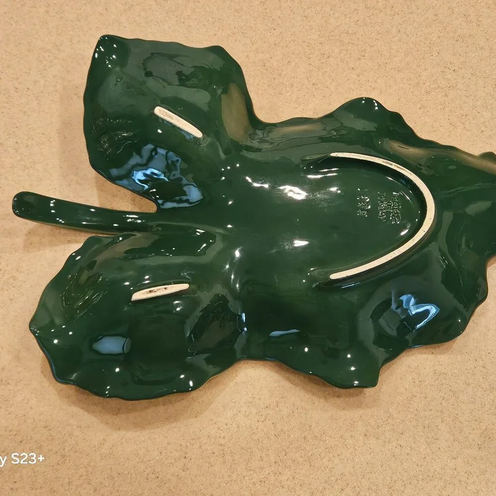 VINTAGE ITALIAN MAJOLICA VIETRI GREEN FOLIAGE CABBAGE LEAF SERVING DISH BOWL